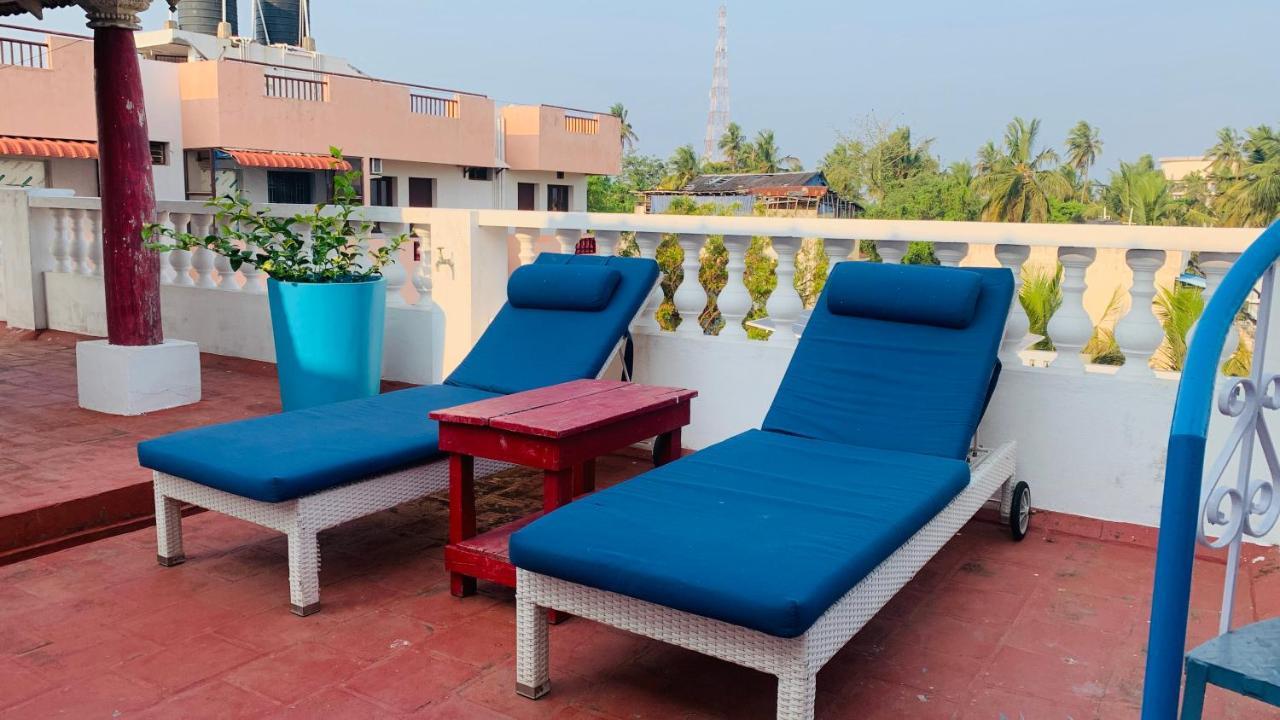 Holi-Wood Guesthouse Пондичери Екстериор снимка