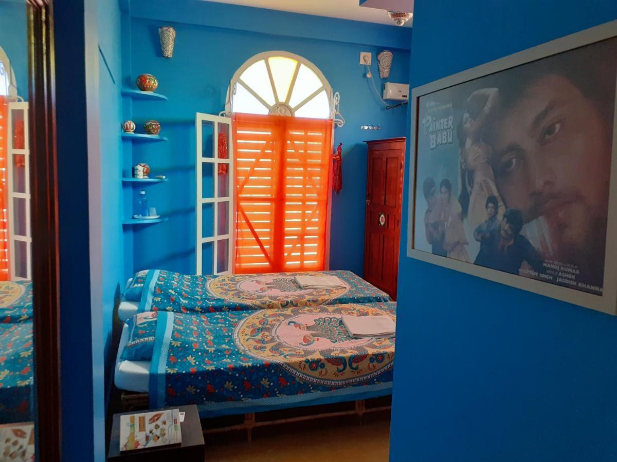 Holi-Wood Guesthouse Пондичери Екстериор снимка